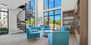 55+ Active Adult Apartment Homes - The Pointe at Lakewood Ranch Gallery 9