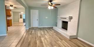 1418 Iowa Avenue Gallery 1