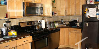 Nicely renovated 4 bed unit near BU and the Green Line. Gallery 3