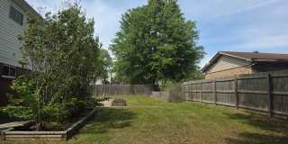 Gorgeous & Spacious Home Now Available Gallery 20