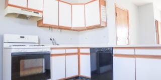 5203 North Wayne Gallery 1