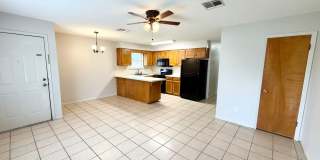 Move-In Ready 2BR Duplex | Private Yard | Great Location | Pets Welcome Gallery 5