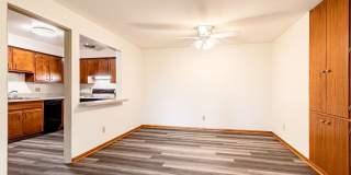 Charming 2-bedroom apartment in Prime Location! Gallery 40