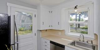 Waterfront Single Family Home for Rent! Gallery 10