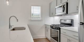 Spacious 2-Bedroom Home with Bonus Room Gallery 8