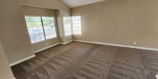Gorgeous 4 Bedroom corner lot home Gallery 5