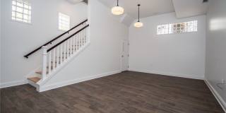 3002 Franklin Boulevard Gallery 20