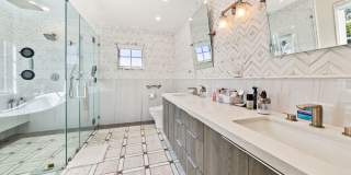 401 N Mccadden Pl Gallery 44