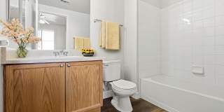 Coronado Bay Club Condo-Apartment Homes Gallery 32