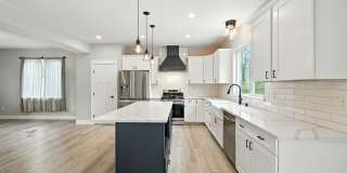 Charming & Updated 4BD/2.5BA! Charming & Updated 4BD/2.5BA! Gallery 12