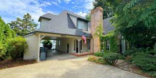 Fully Furnished Tapps Island Waterfront Home | Lease Ends May 1 Gallery 1
