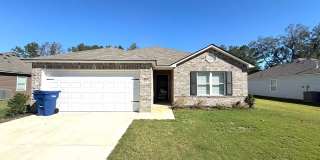 ** 3 Bed 2 Bath located in Wetumpka ** Call 334-366-9198 to schedule a self tour Gallery 1