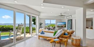Oceanfront Wailupe Beach House w/ Pool & Hot Tub Gallery 16
