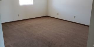 Sycamore Place Gallery 24