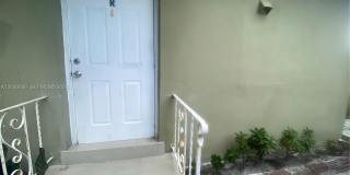 1842 Thomas St Gallery 1