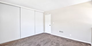 Woodside Village Apartments Gallery 38