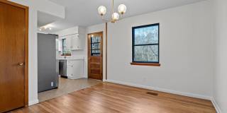 517 Randall Street Gallery 15