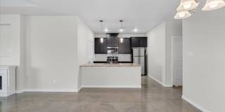 412 W Avenue C Gallery 13