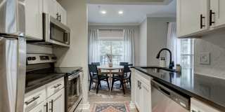 Laurel Canyon Gallery 1