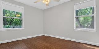 Charming Riverside Home! Gallery 18
