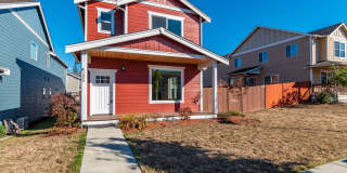 Beautiful Home in Newer Neighborhood Gallery 1