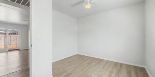 2045 E ORANGE ST Gallery 19