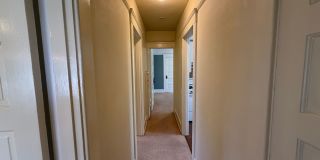 Fabulous Bankers Hill location 3 Bedroom Top-floor duplex unit Gallery 19