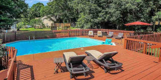 Room in 4 Bedroom Home at Daingerfield Dr Gallery 22