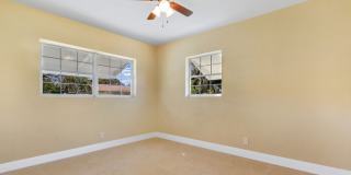 2639 Northeast 4th Court Gallery 14