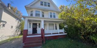 Charming 4-Bedroom Property in Prime Location Gallery 1