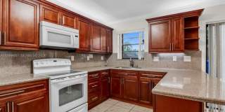 8107 SW 23rd Ct Gallery 3