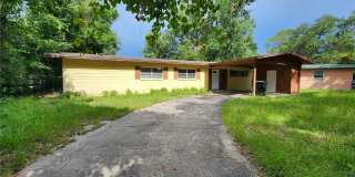2831 NE 17 Drive Gallery 1