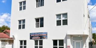✨ Spacious 2BR Apartment with In-Unit Washer & Dryer – Water Included! Gallery 1