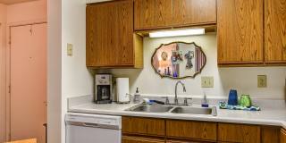 Hickory Knoll Apartments - Affordable Housing Gallery 17