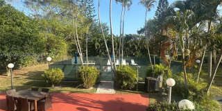 3910 Crystal Lake Dr Gallery 1