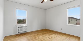 Uptown West Apartments Gallery 17