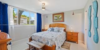 711 S Hollybrook Dr Gallery 16