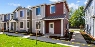 September Move In 3 bed 3 bath NEW Dixon Cottages Gallery 28