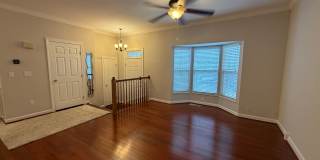 Beautifully Updated three-bedroom, 2.5-bath townhouse in Sterling, Va Gallery 6