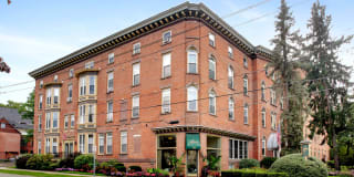 Skidmore Apartments Gallery 29
