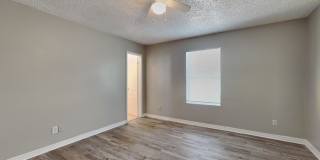 5116 East 28th Avenue Gallery 15