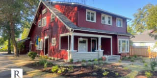 East Medford Victorian Upstairs Apartment Gallery 1