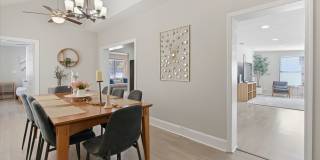 Charming Sarasota Retreat –4-Bedroom/3-Bathroom Modern Pool Home Near Everything! Gallery 16