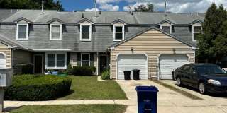 Nice 2 bedroom townhome with a view! Gallery 1