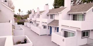 7310 Balboa Blvd Gallery 54