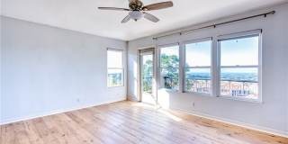 21 Portica Gallery 24