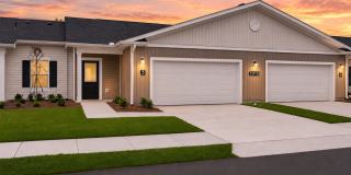 Oak Harbor Village Gallery 1