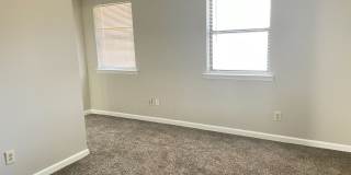Spacious 2 Bedroom/2 Bath Townhome Gallery 1