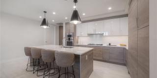 2103 BAYSHORE BOULEVARD Gallery 19