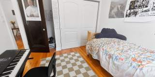 Bright and Sunny Updated 3-bed/1-bath near Loyola Gallery 14